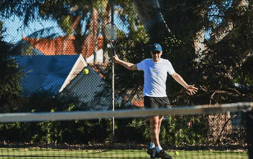 Daglish Tennis Club Courts, Local Facilities in Daglish