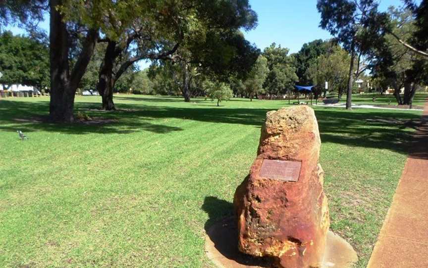 Cliff Sadlier Reserve, Local Facilities in Daglish