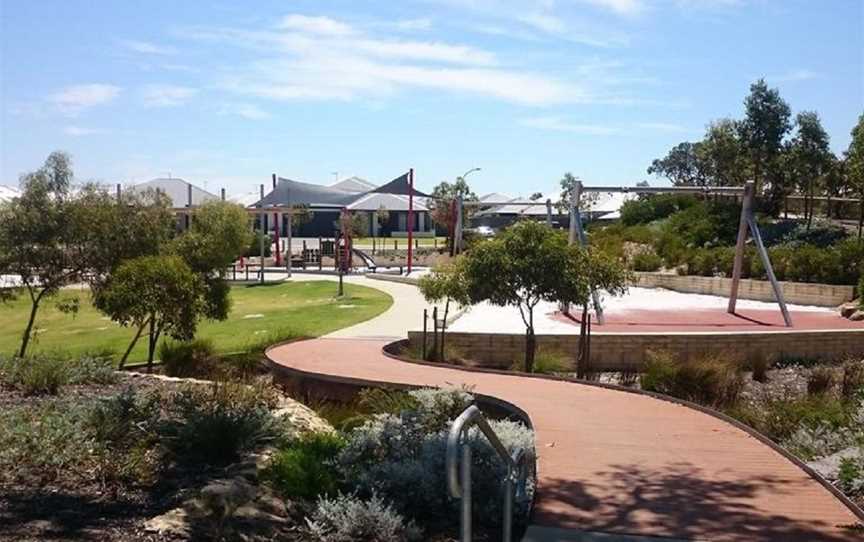 Huntington Park, Local Facilities in Landsdale