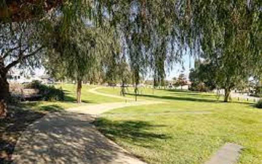 Carosa Park, Local Facilities in Ashby