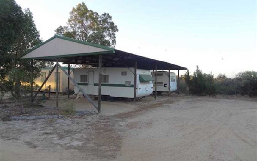 Western Flora Caravan Park, Accommodation in Eneabba