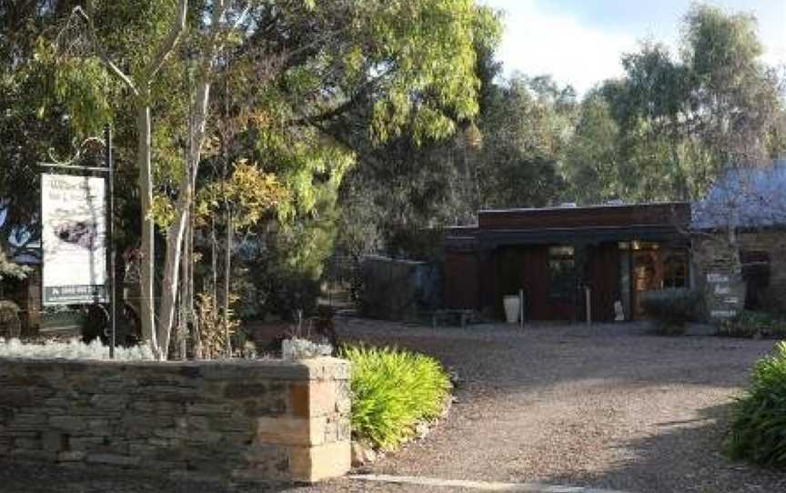 William Hunt's Retreat - Cypress Studio, Mintaro, SA