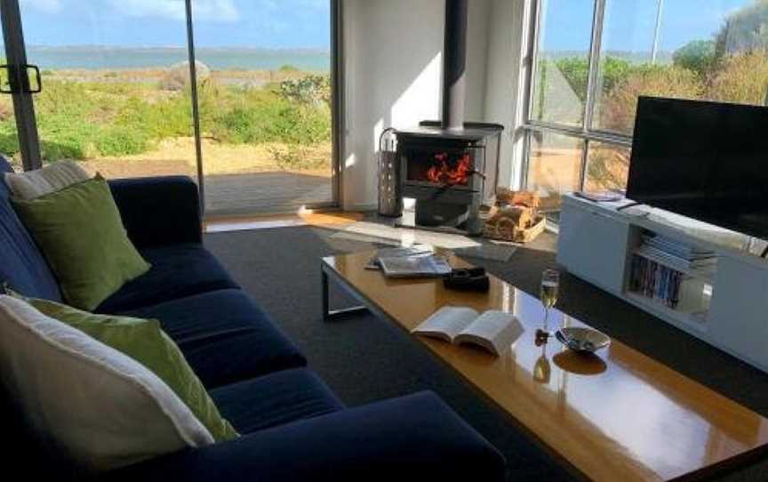 Coorong Waterfront Retreat, Meningie, SA