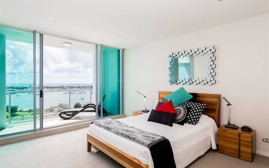 Brighton Shores, Accommodation in Southport