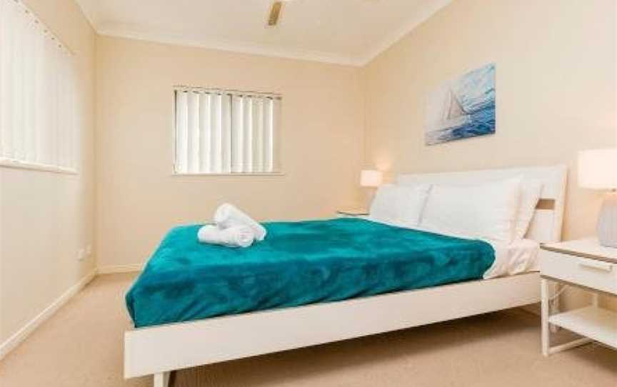 Beaches On Wave Street, Accommodation in Mermaid Beach