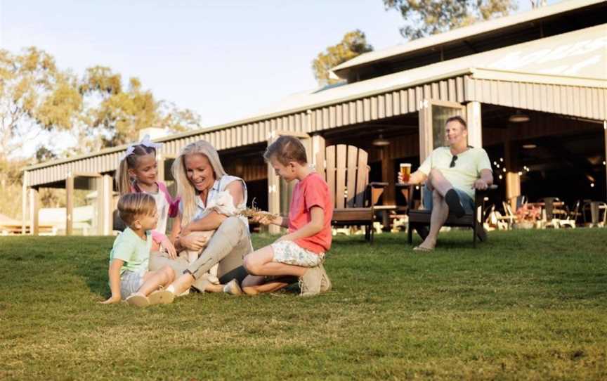 Paradise Country Farmstay, Oxenford, QLD