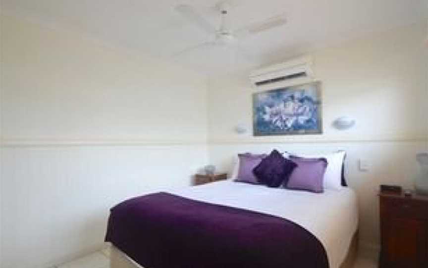 Barney Beach Accommodation, Barney Point, QLD