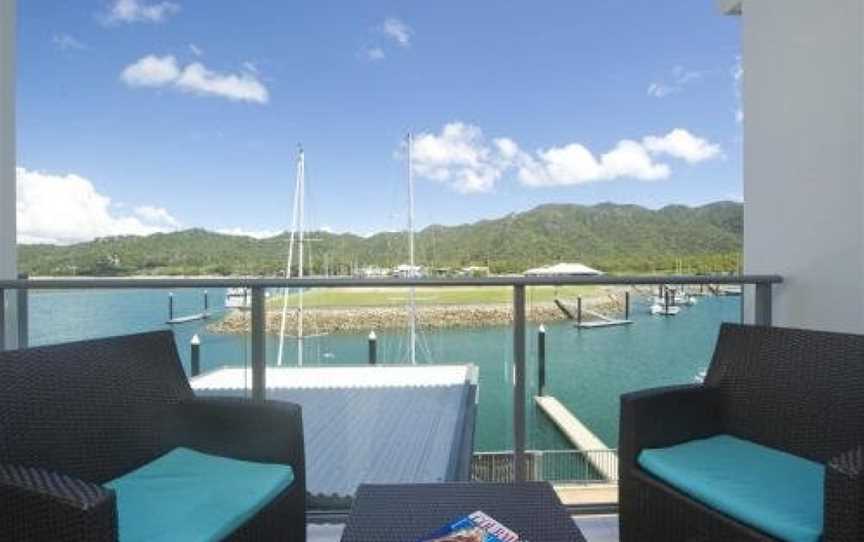 Blue on Blue Studio Room 1242, Nelly Bay, QLD