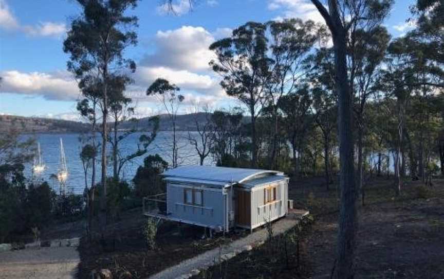 Free Spirit Pods, Accommodation in North Bruny