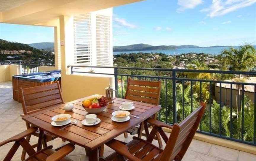 Pinnacles Resort, Accommodation in Airlie Beach