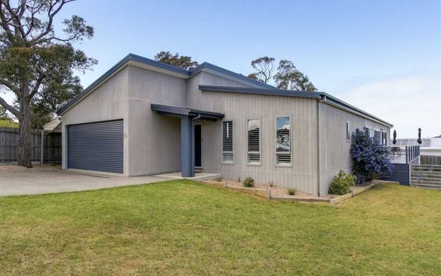 Pelican House, Lake Bunga, VIC