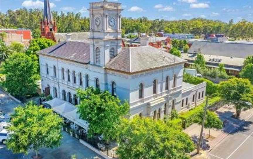 Clocktower Suites, Echuca, VIC