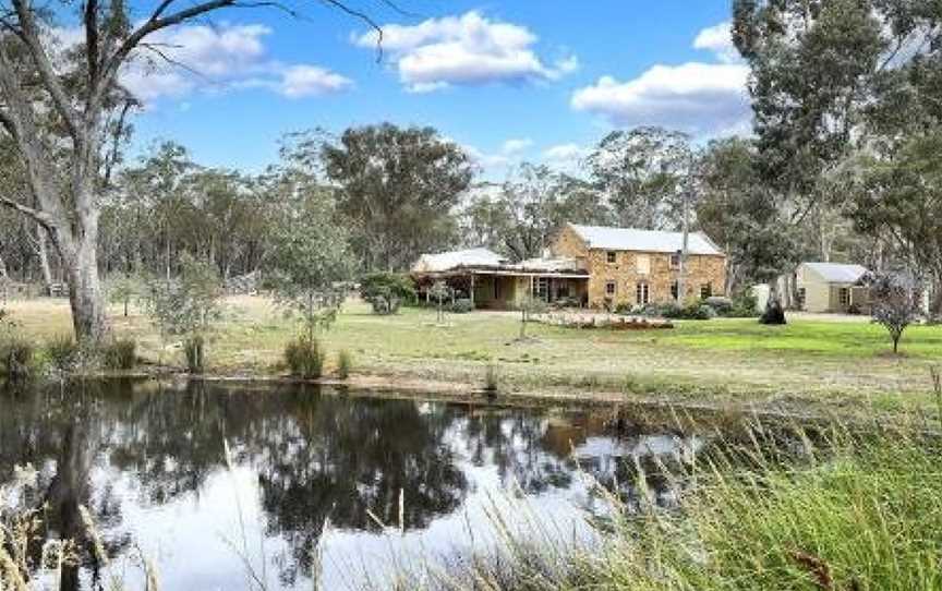 Byronsvale Vineyard and Accommodation, Maiden Gully, VIC