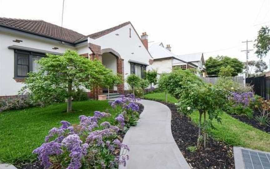 Brunswick Renaissance - Parking, Garden, Bath, Family, Brunswick West, VIC