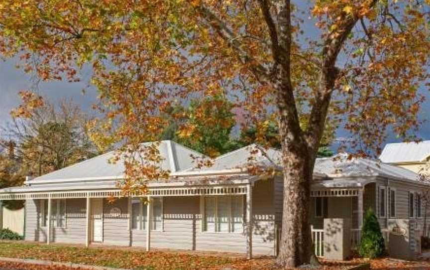 Mews Cottages, New Gisborne, VIC