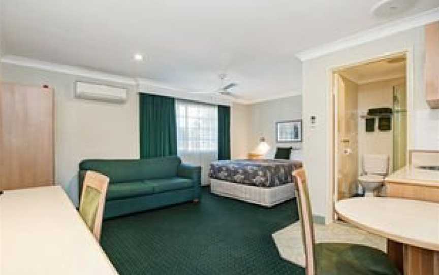 Colonial Terrace Motor Inn, Raymond Terrace, NSW