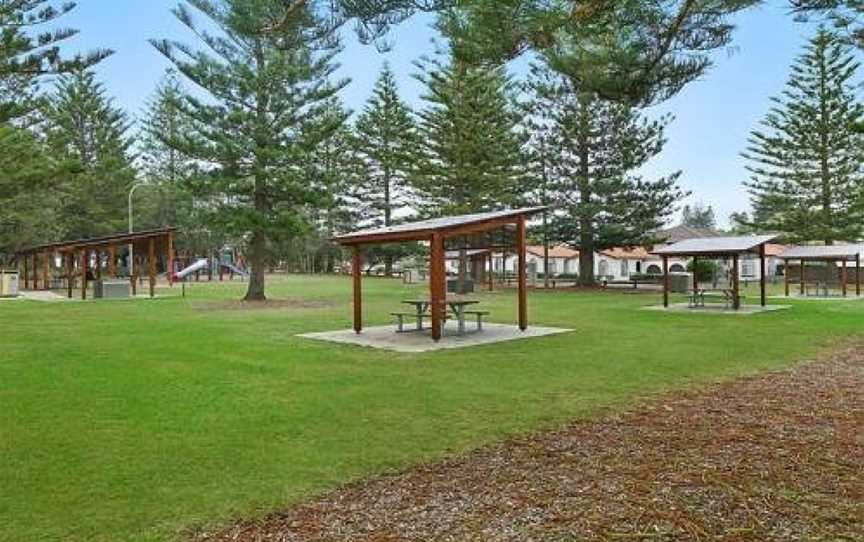 Toowoon Bay Townhouse, Unit 6, Toowoon Bay, NSW