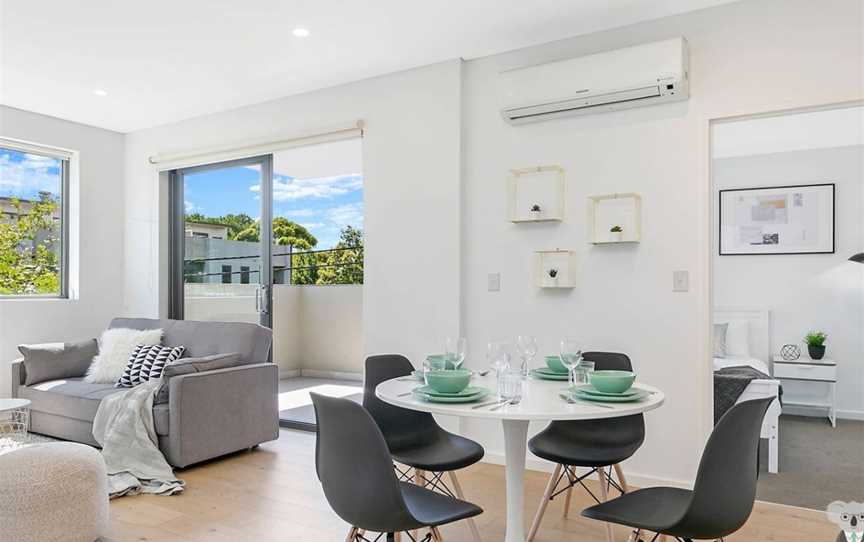 3KMs to CITY | KOZY 2BED APT + FREE PARKING, Waterloo, NSW