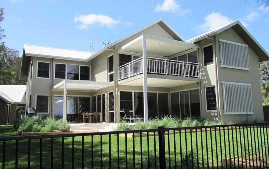 Pelican Escape Executive Home at Raffertys Resort, Cams Wharf, NSW