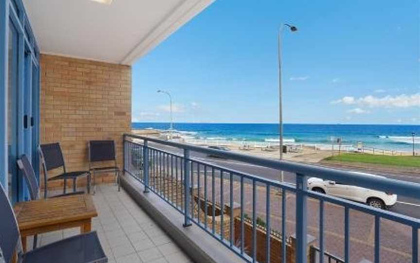 Newcastle Short Stay Accommodation - Sandbar Newcastle Beach, Newcastle East, NSW