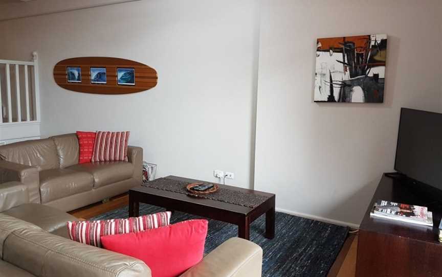 Newcastle Short Stay Accommodation - Sandbar Newcastle Beach, Newcastle East, NSW