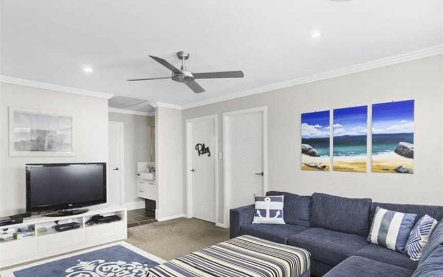 Ebony Rose - Tweed Coast Holidays, Casuarina, NSW