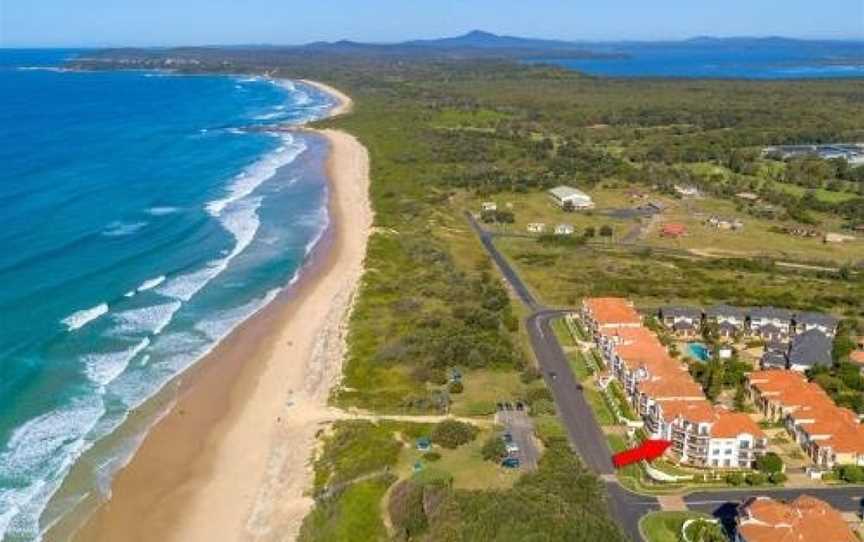 The Sands 7- great views across the ocean, Yamba, NSW