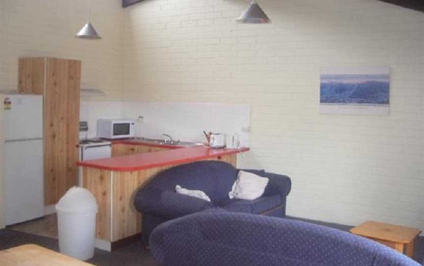 Alpha Centauri 8 - Budget Jindabyne Holiday Apartment, Jindabyne, NSW