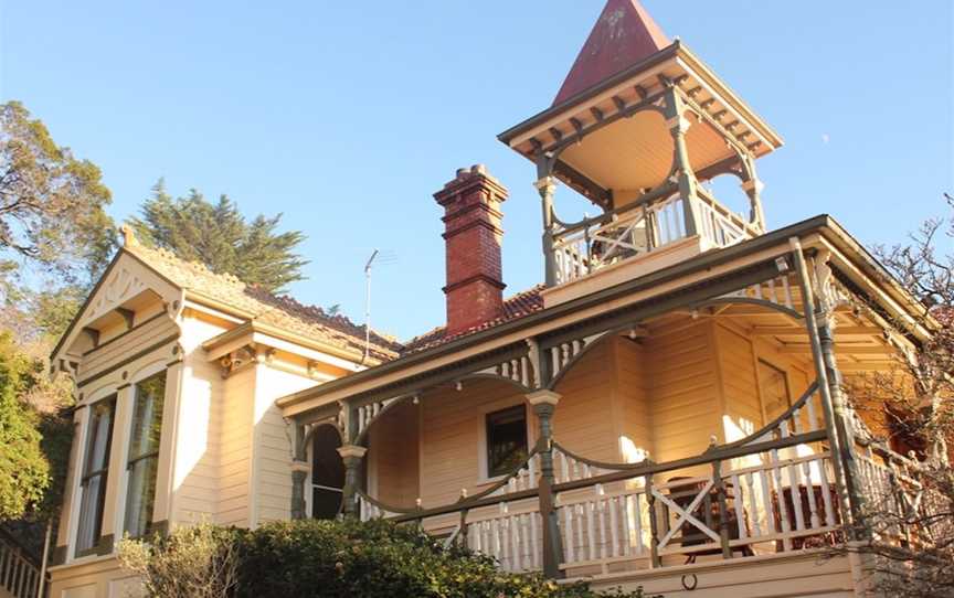 Turret House, Accommodation in Trevallyn