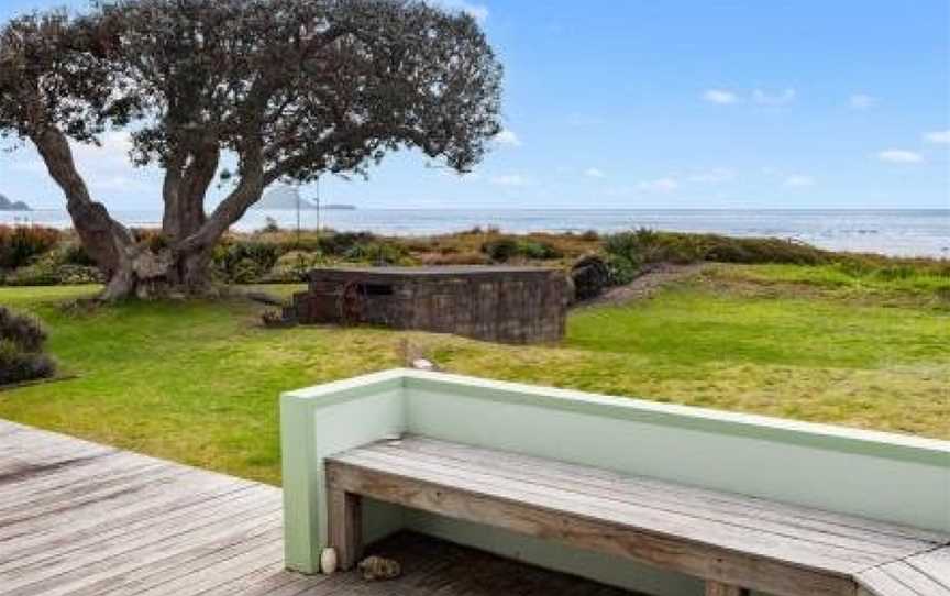 Beach Side - Ohope Holiday Home, Red Hill, New Zealand