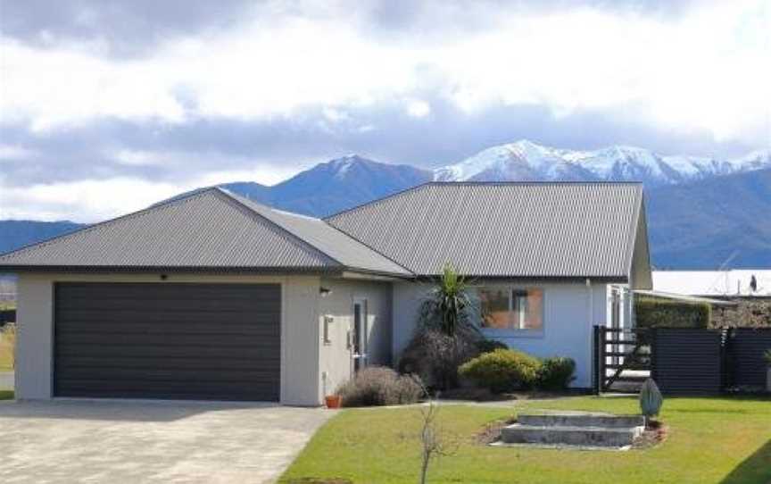 Acaia Lodge - Te Anau Holiday Home, Te Anau, New Zealand