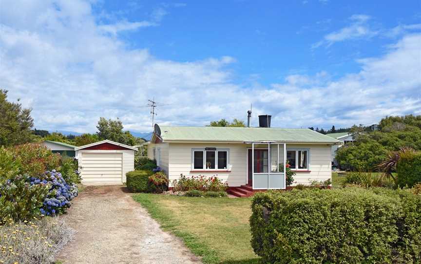 Kina Cottage, Brown Owl, New Zealand