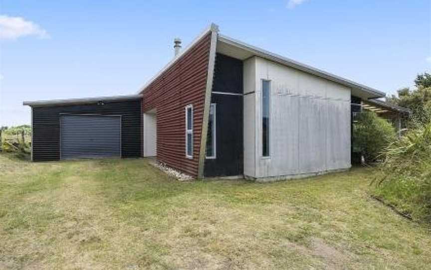 Tranquilo - Waikawa Beach Holiday Home, Otaki, New Zealand