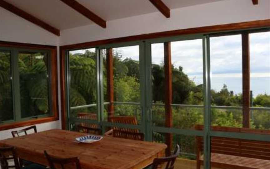 Shambhala Cabins, Onekaka, New Zealand