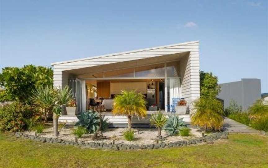 Modpod on The Tee - Matarangi Holiday Home, Matarangi, New Zealand