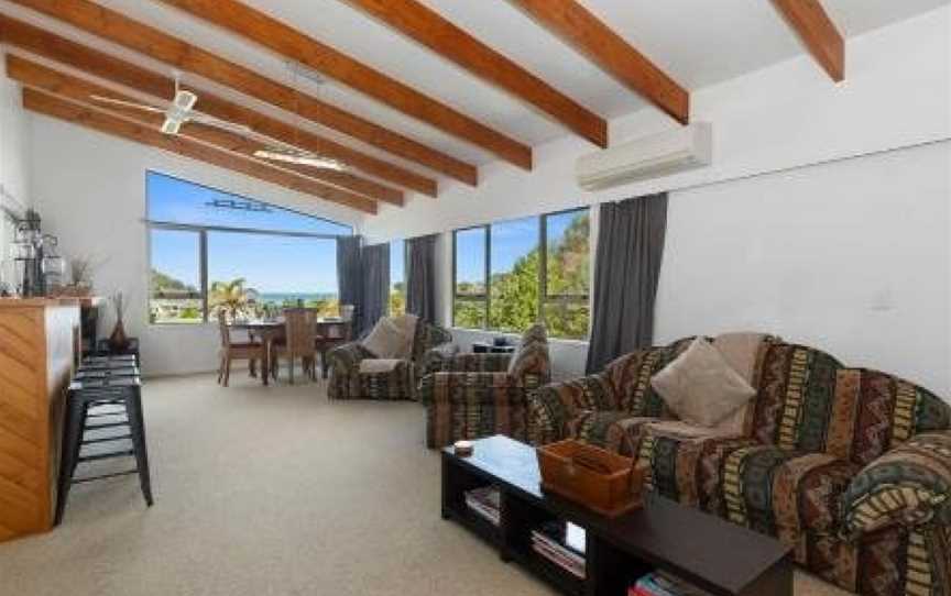 The Outlook - Whangaumu Bay Holiday Home, Ngunguru, New Zealand