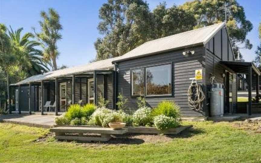 The Bunkhouse - The Lodge Te Horo, Otaki, New Zealand