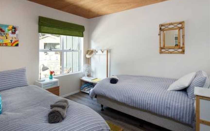 Wai-knot Accommodation, Waiheke Island (Suburb), New Zealand