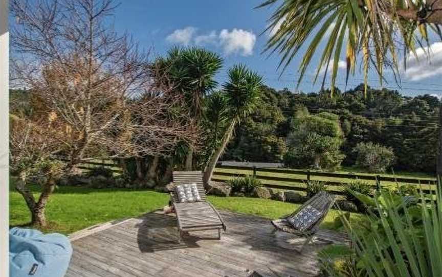 Sandy Bay Hideaway - Sandy Bay Holiday Home, Ngunguru, New Zealand