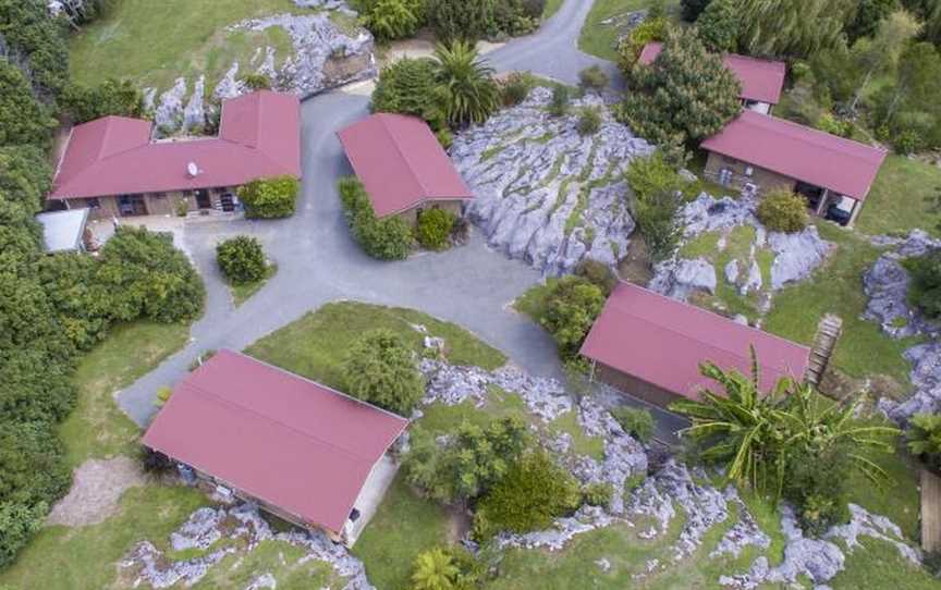 The Rocks Chalets, Takaka, New Zealand