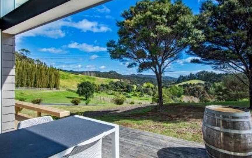 Paroa Bay Chalets - Te Whare Tui, Russell, New Zealand