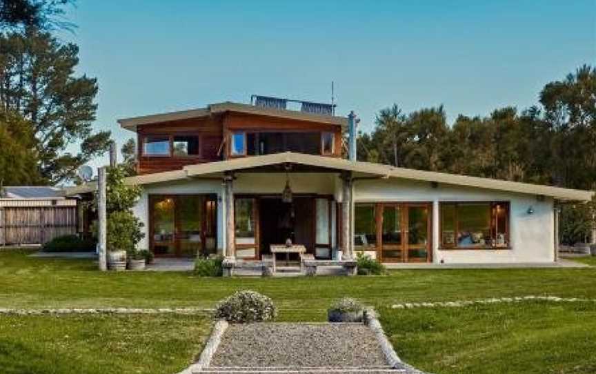 Kanuka Terrace - Luxury Strawbale House, Hapuku, New Zealand