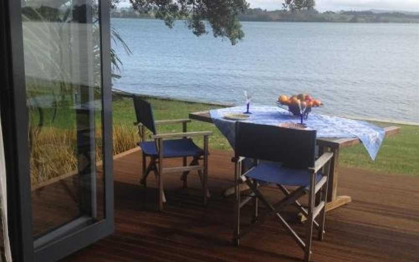 Absolute Waterfront Serenity Near Auckland, Awhitu, New Zealand