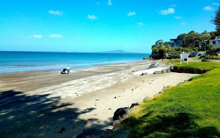 Sea La Vie in the Bays, Campbells Bay, New Zealand