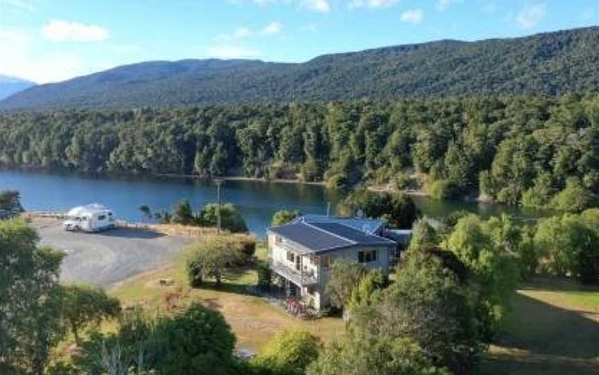 Glendale River View, Manapouri, New Zealand