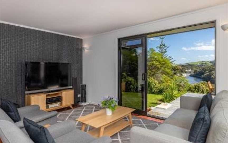 The Falls View - Haruru Falls Holiday Home, Waitangi, New Zealand