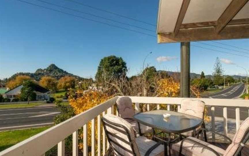 5 o'clock Somewhere - Tairua Holiday Home, Tairua, New Zealand