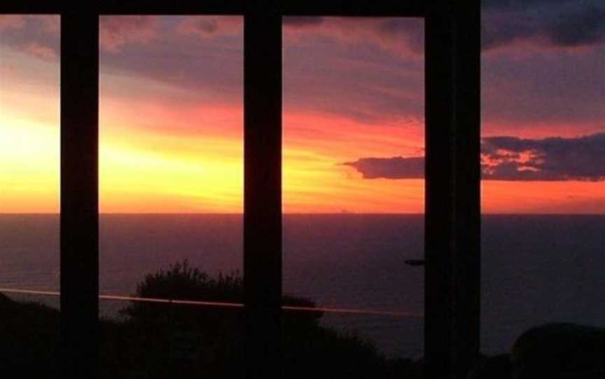 Black Gecko Apartment, Piha, New Zealand