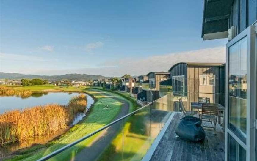 Matarangi Villa on Golf Course - Matarangi Holiday Home, Matarangi, New Zealand