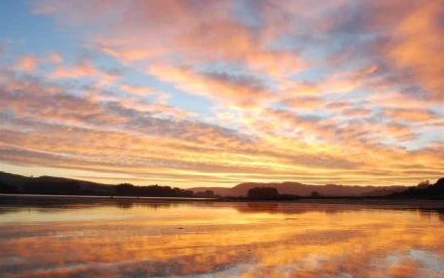 Pounawea Waterfront Motels, Owaka (Suburb), New Zealand